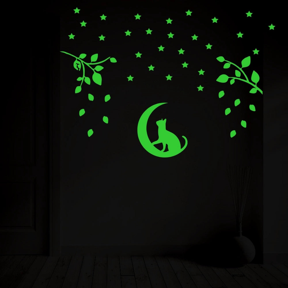 Amfyn Green Decorative Radium Wall Sticker