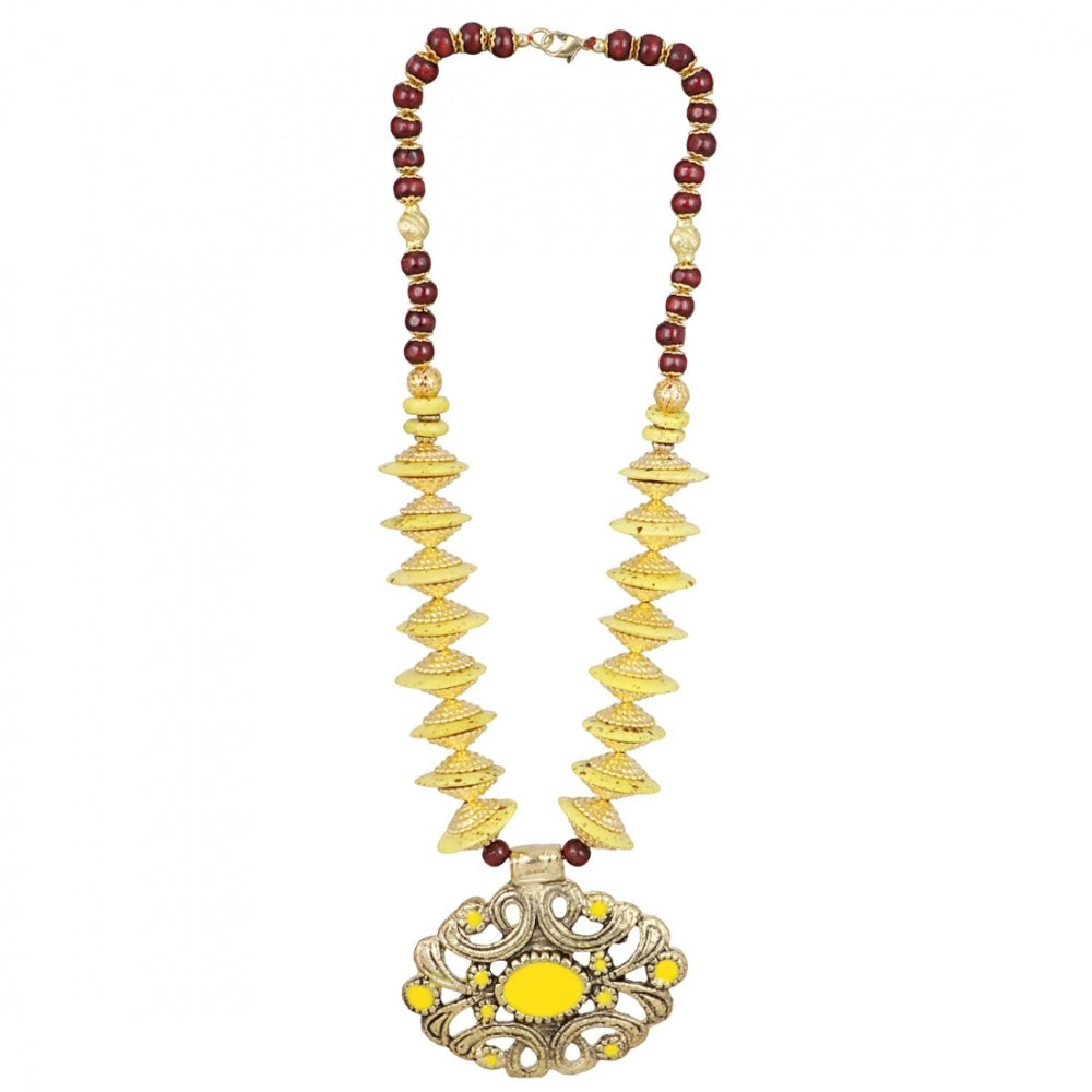 Fashion Women's Designer Yellow and Golden Beads Necklace (Color: Yellow)