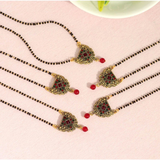 Fashion Women's Maroon &amp; Green Color 5 Piece Of Mangalsutra Combo